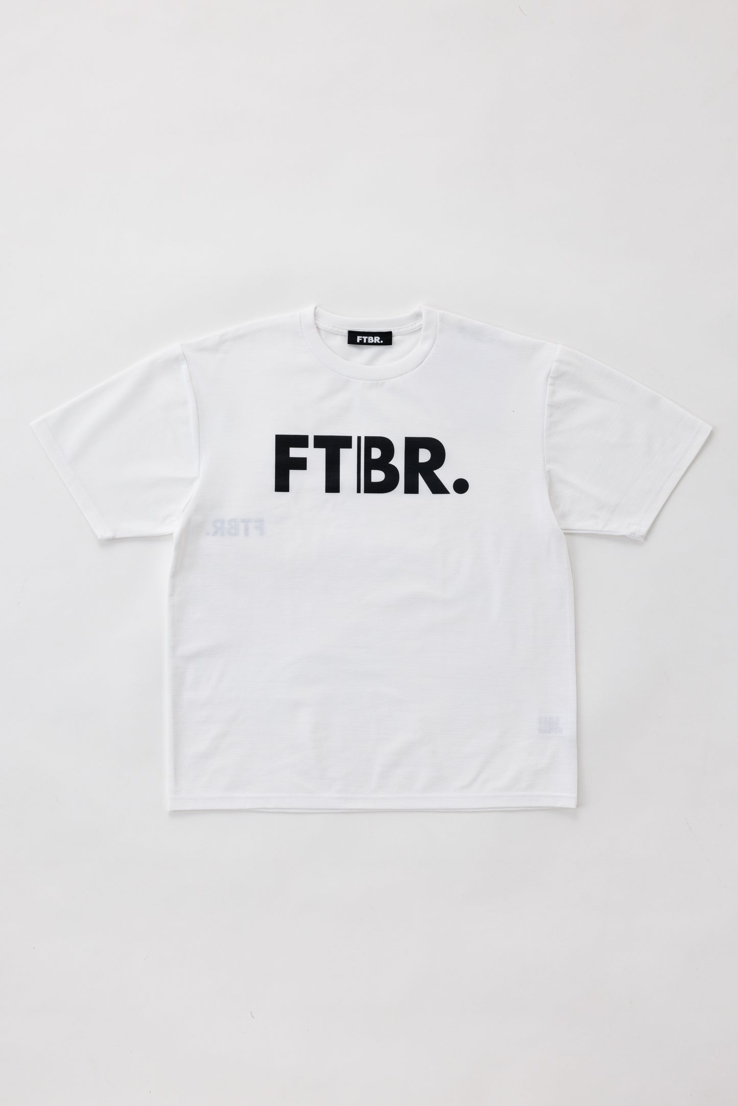 FTBR. BRAND DRY STRETCH TEE / WHITE