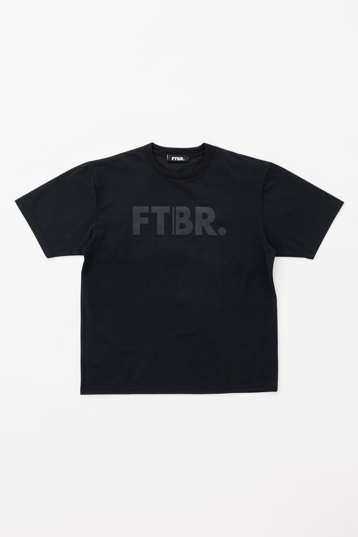 FTBR. BRAND DRY STRETCH TEE / BLACK-BLACK