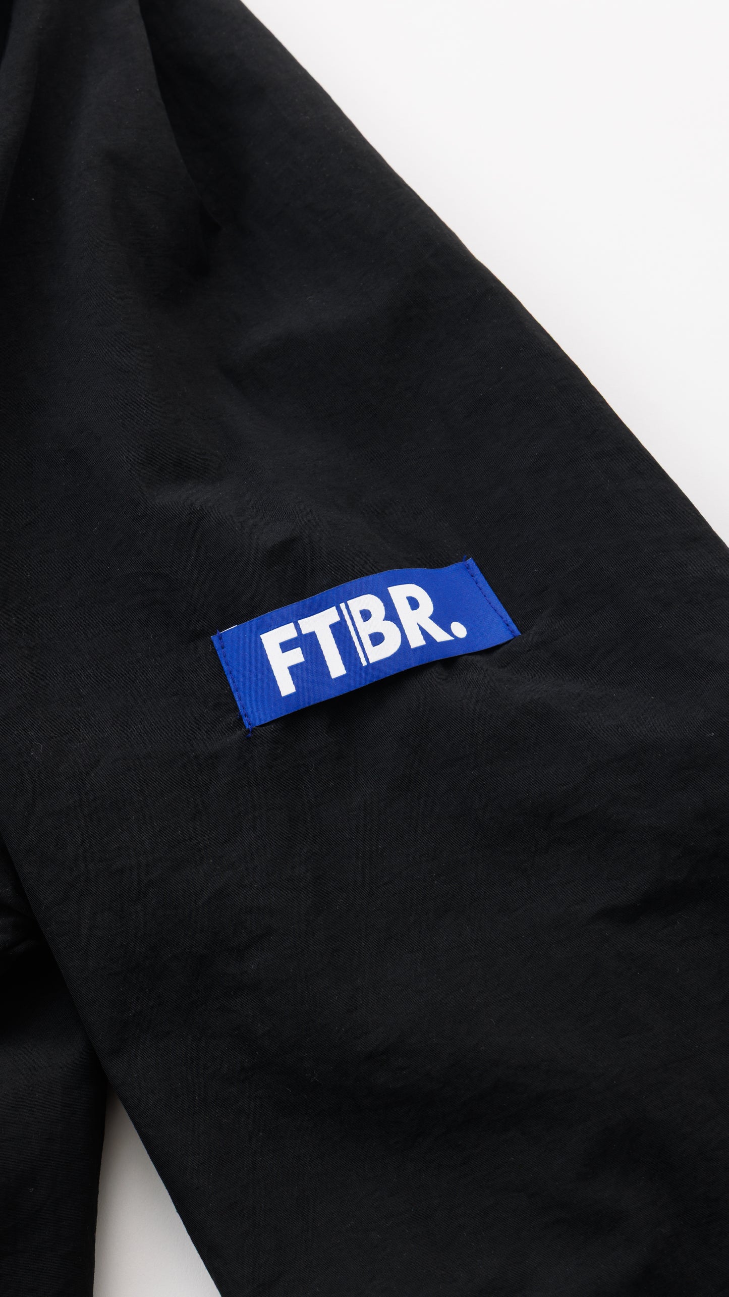 FTBR. NYLON LIGHT TRACK JACKET / BLACK