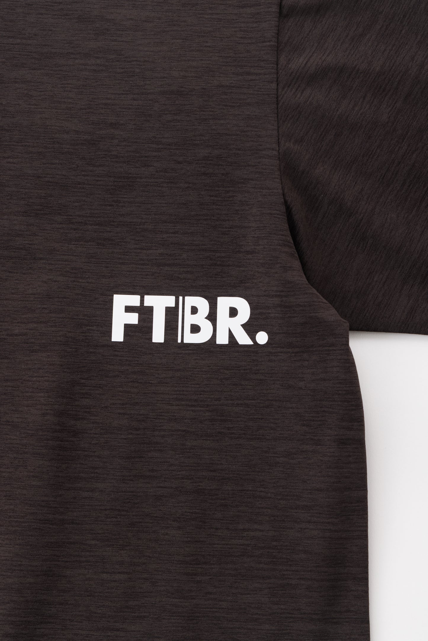 FTBR. SMALL LOGO DRY STRETCH TEE / CHARCOAL
