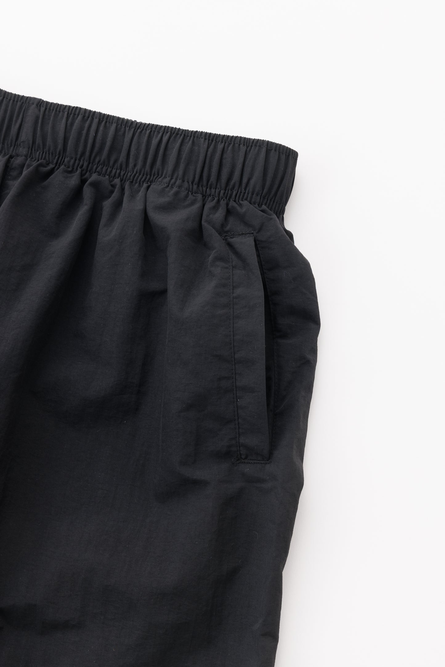 FTBR. NYLON LIGHT TRACK PANTS / BLACK
