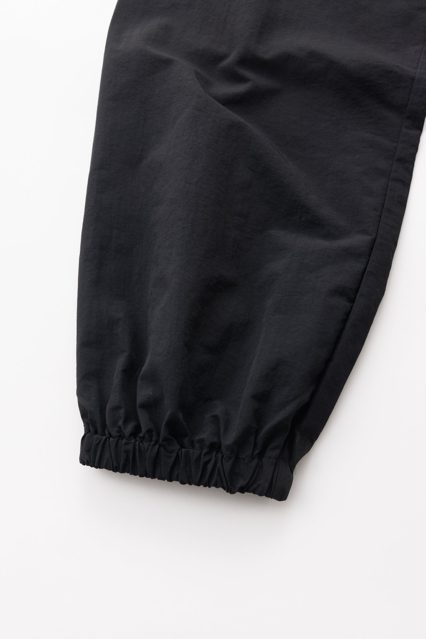 FTBR. NYLON LIGHT TRACK PANTS / BLACK